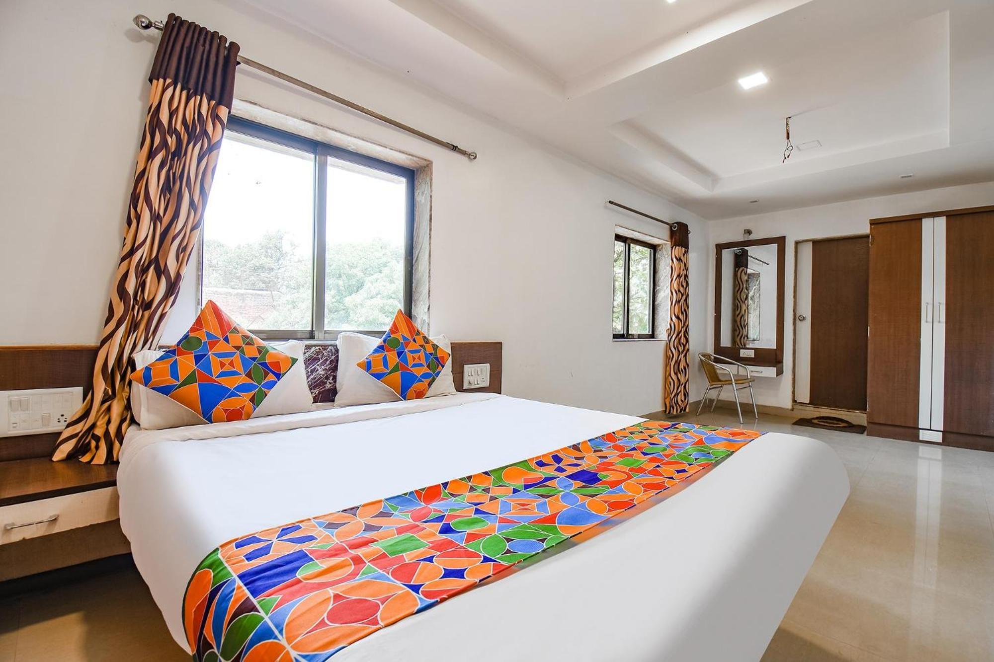 Fabhotel Bright Holidays Mahābaleshwar Kültér fotó